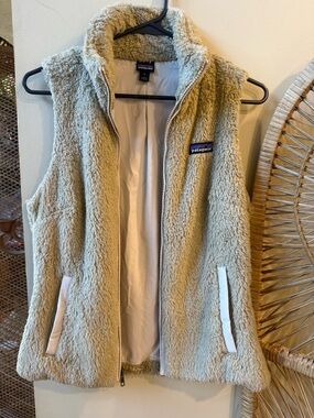 Patagonia Women’s Los Gatos Fleece Vest (Never worn)